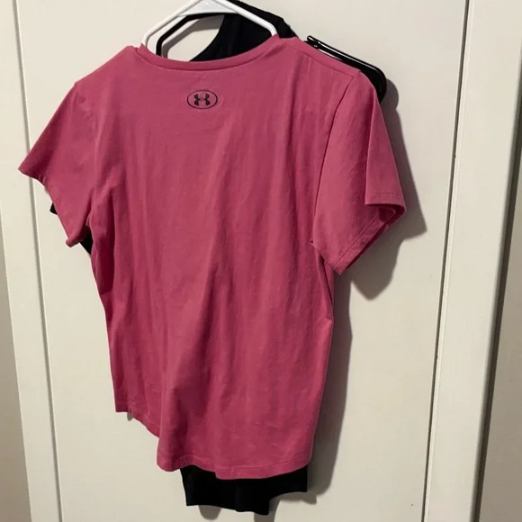 Under Armour BUNDLE Kids' Black and Pink Logo Tee - Picture 4 of 4